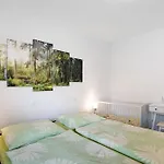 Kaeuzchenkuhle Апартаменты *